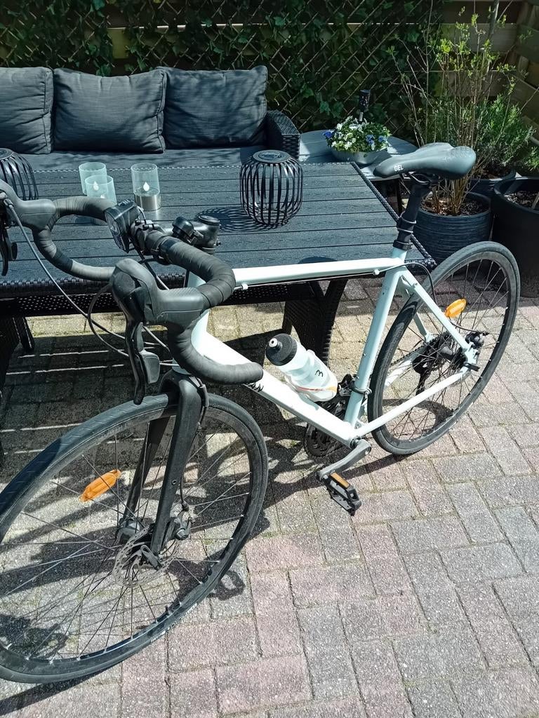 Witte racefiets met schijfremmen, Fietsen en Brommers, Fietsen | Racefietsen, Overige merken, Meer dan 20 versnellingen, Aluminium