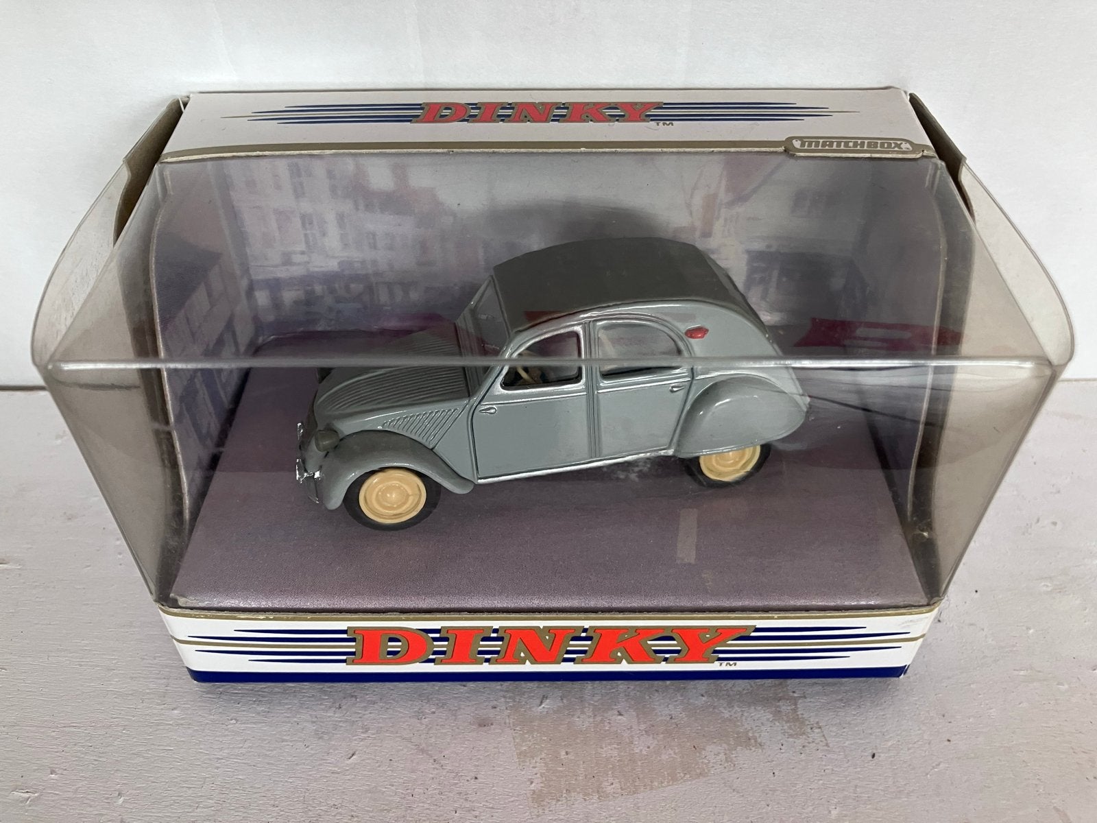 Dinky Toys Matchbox Citroën 2CV - Grijs (Nieuw in doos), Hobby en Vrije tijd, Modelauto's | Overige schalen, Ophalen of Verzenden