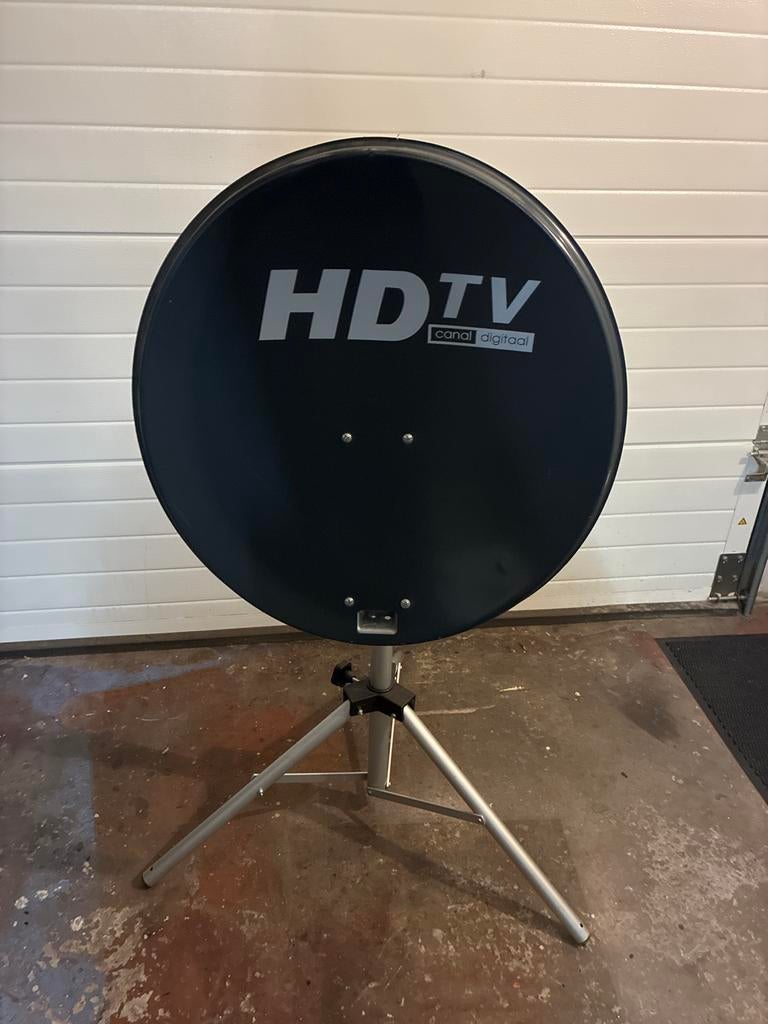 HDTV schotelantenne met statief, Ophalen, Zo goed als nieuw, (Schotel)antenne, Overige merken
