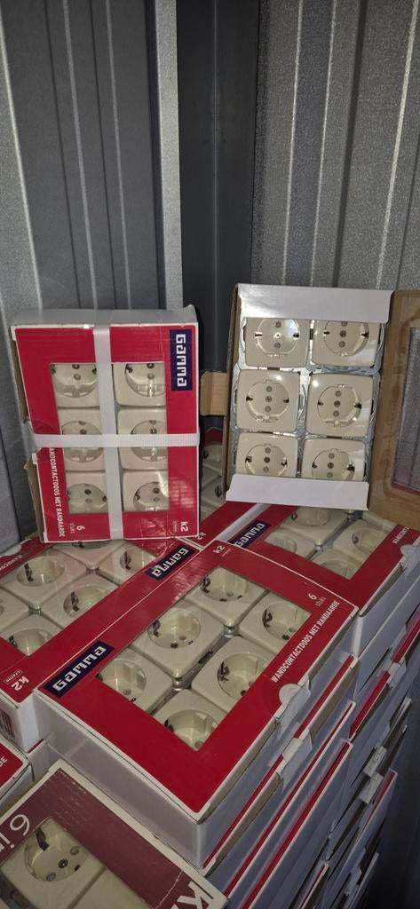 Gamma Stopcontacten - Nieuw in Verpakking, Doe-het-zelf en Verbouw, Elektra en Kabels, Ophalen of Verzenden, Nieuw, Stopcontact