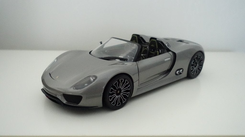 Porsche 918 Spyder in schaal 1:18 van MiniChamps, Hobby en Vrije tijd, Modelauto's | 1:18, Ophalen of Verzenden, Nieuw, Auto, MiniChamps