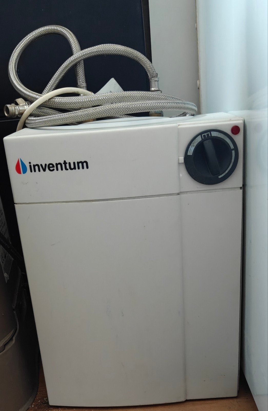 Inventum EDR 10 liter close-in boiler incl. aansluitslangen, Doe-het-zelf en Verbouw, Geisers en Boilers, Minder dan 20 liter