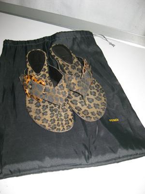 fendi teenslippers geen nep maat 38 (4), Bruin, Fendi, Gedragen, Sandalen of Muiltjes