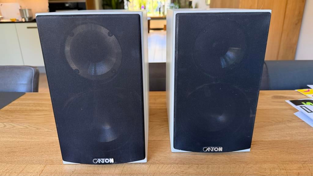 Set van 2 Canton Chrono 502.2 Boekenplank Speakers - Wit, Audio, Tv en Foto, Luidsprekers, Zo goed als nieuw, 60 tot 120 watt