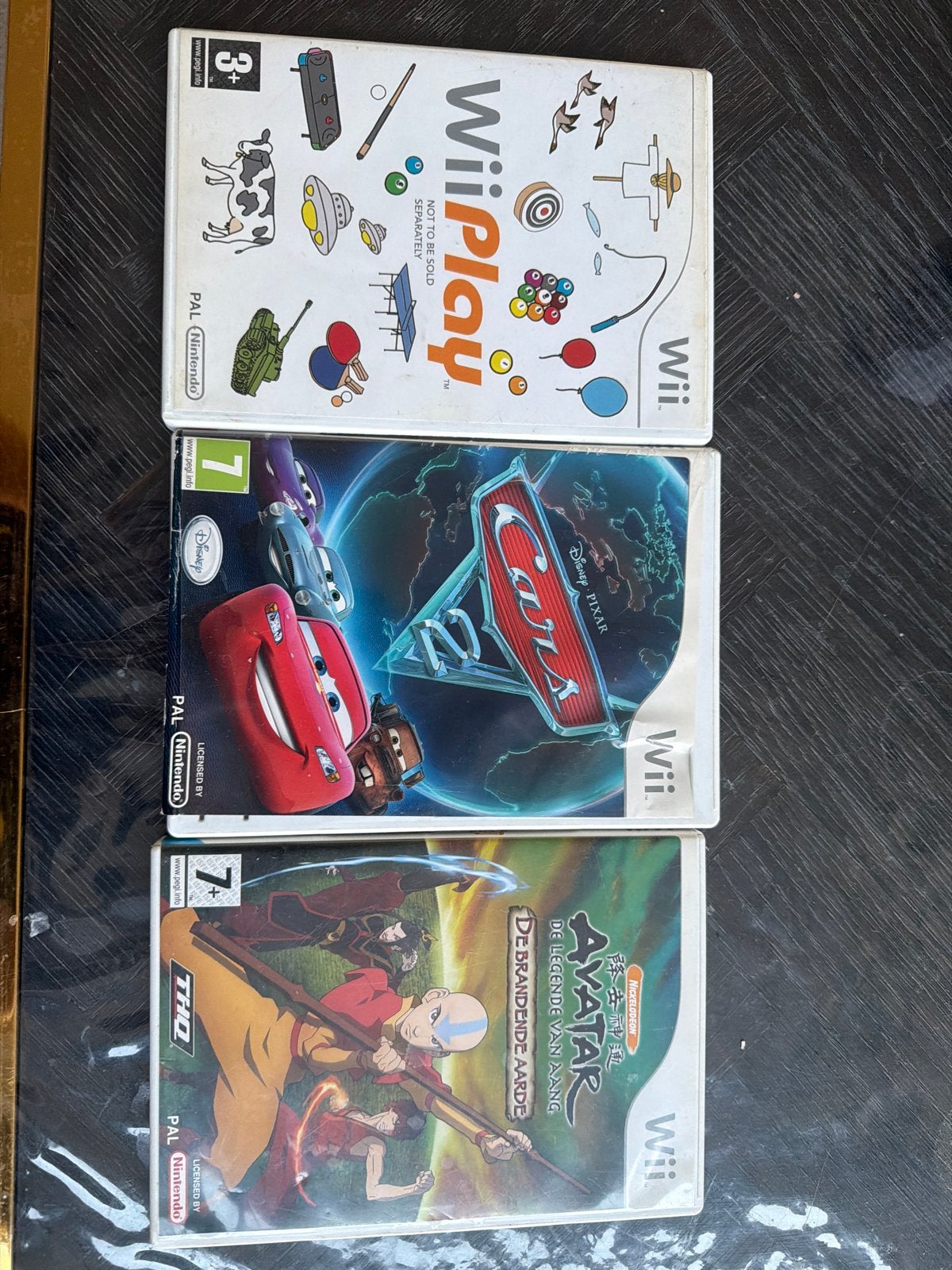 Wii Games: Wii Play, Cars 2, Avatar - De Brandende Aarde, Avontuur en Actie, Gebruikt, 2 spelers, Eén computer