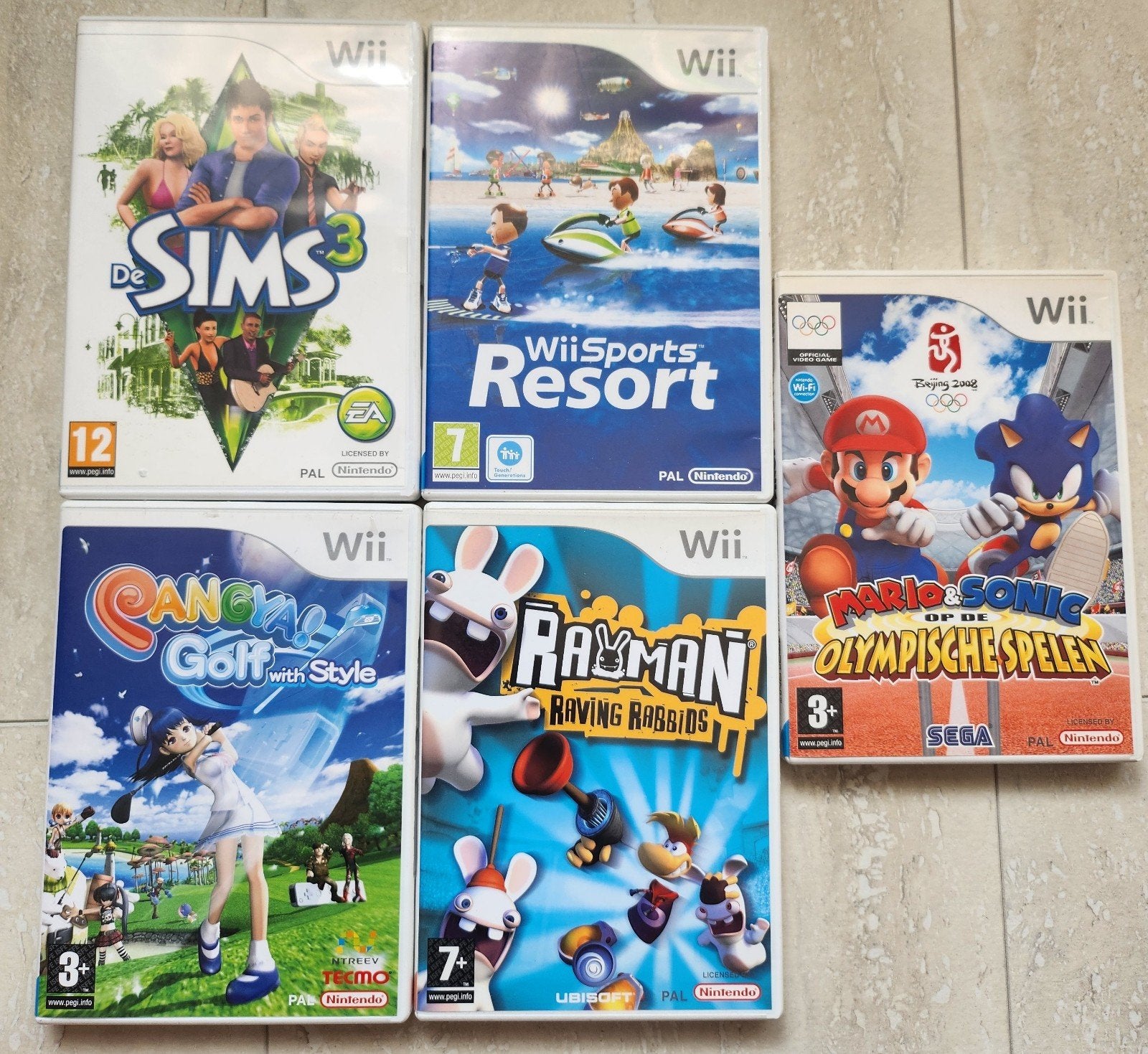 Wii ; De Sims 3, Wii Sports Resort, Mario & Sonic, Rayma, Ophalen, Gebruikt, 1 speler, Eén computer