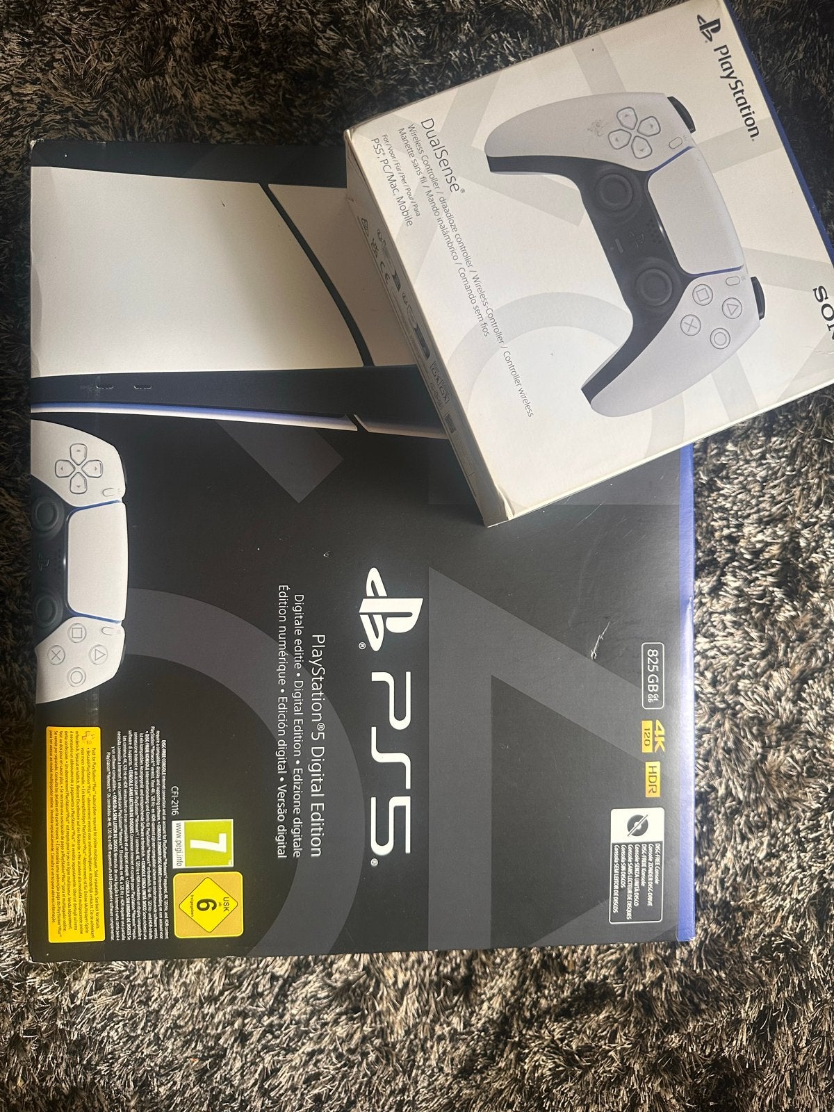 PS5 Digital Edition Zo goed als nieuw + extra controller, Spelcomputers en Games, Ophalen, Zo goed als nieuw, Playstation 5 Digital