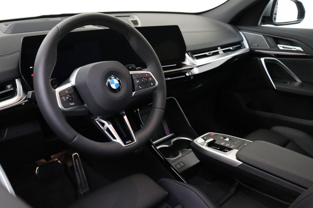 BMW X2 sDrive20i M Sport Automaat / Trekhaak / Panoramadak /, Auto's, BMW, X2, 1800 kg, Met garantie (alle), Bedrijf