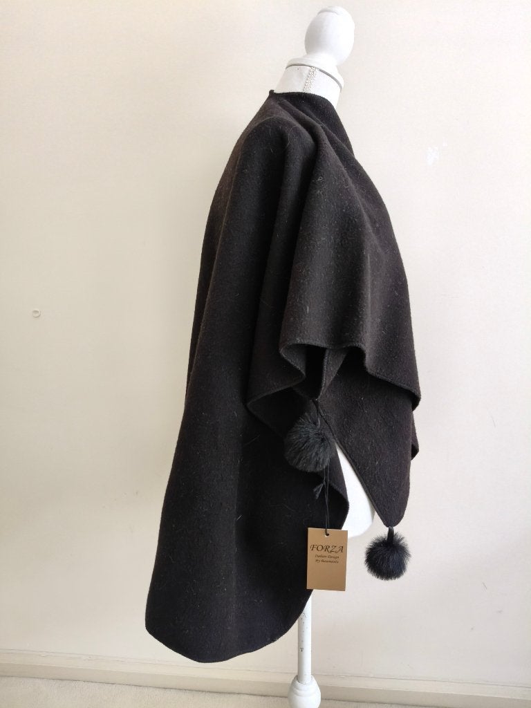 XL Zwarte omslagdoek - stola, nieuw, Ophalen of Verzenden, Zo goed als nieuw, Maat 46/48 (XL) of groter, Sjaal