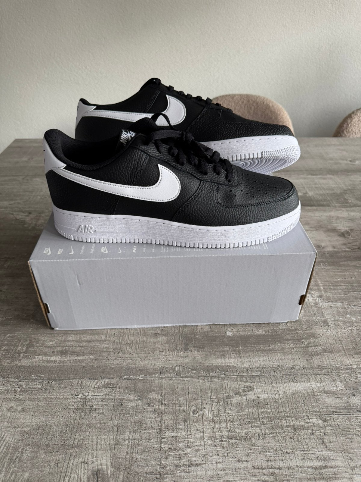 Te koop nieuw paar nike airforce one in maat 48,5 (48.5), Zwart, Nieuw, Ophalen of Verzenden, Sneakers of Gympen
