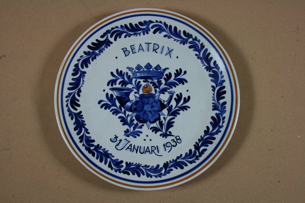 Porceleyne Fles bordje Beatrix 1938, ---, --, Overige typen, Ophalen of Verzenden