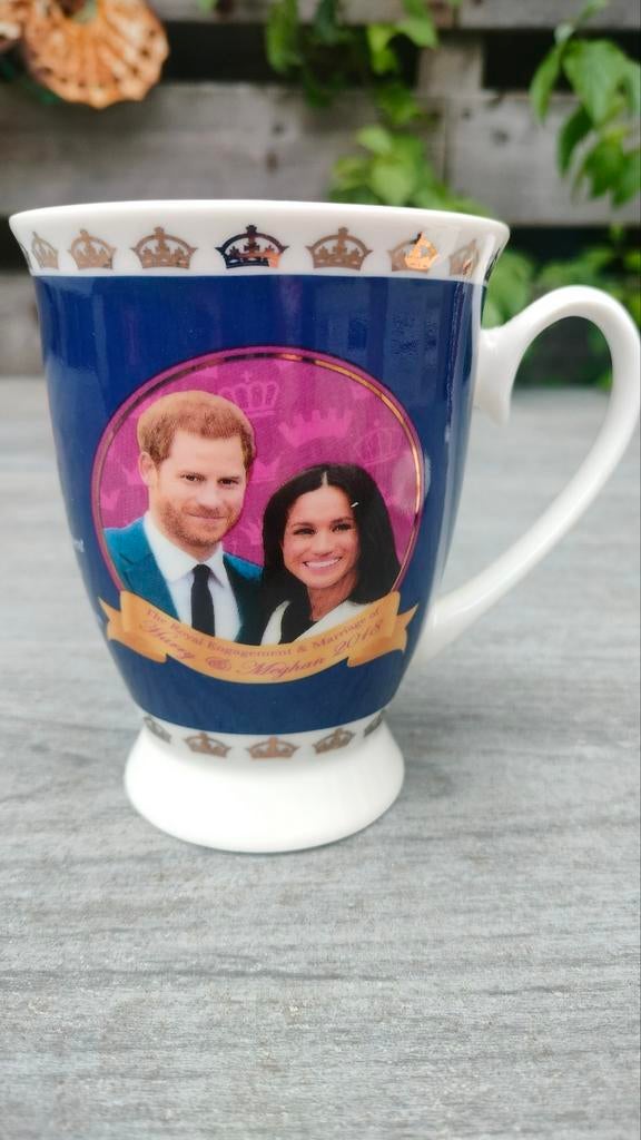 Harry & Meghan Royal Engagement Mok - Commemorative, Ophalen of Verzenden, Zo goed als nieuw, Servies