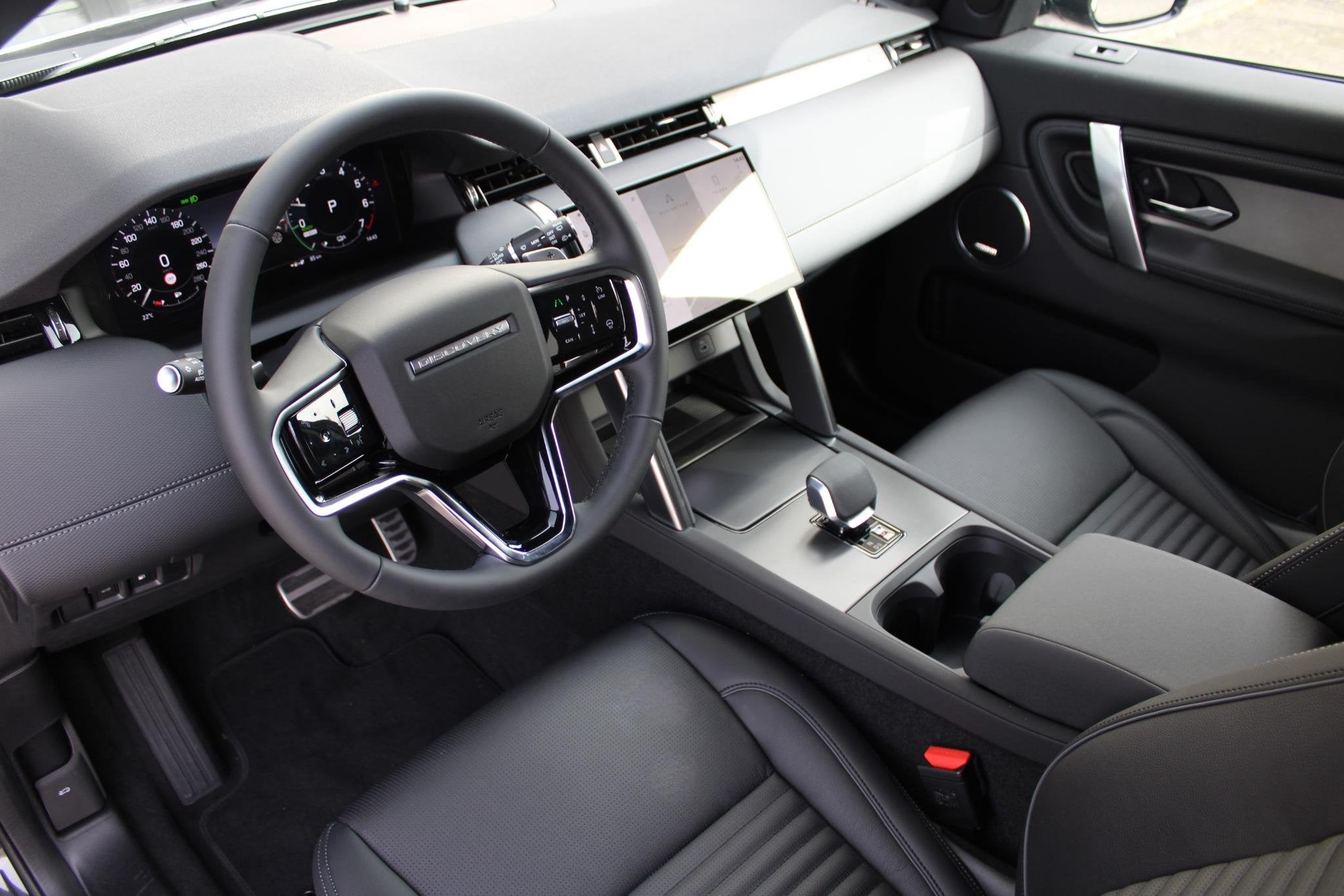 Land Rover Discovery Sport P270e Business Landmark Edition |, Auto's, Automaat, 1498 cc, Euro 6, Met garantie (alle)