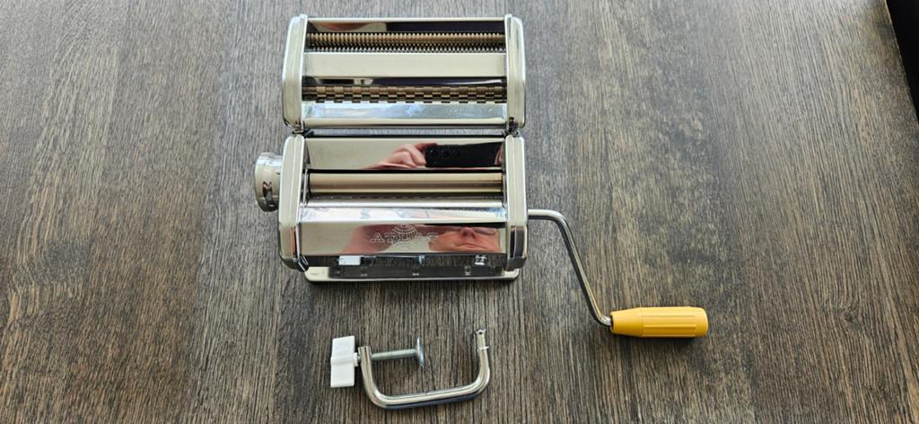 Pastamachine Marcato Atlas 150 deluxe incl opzetstuk, Zilver, Ophalen of Verzenden, Zo goed als nieuw, Pastamachine