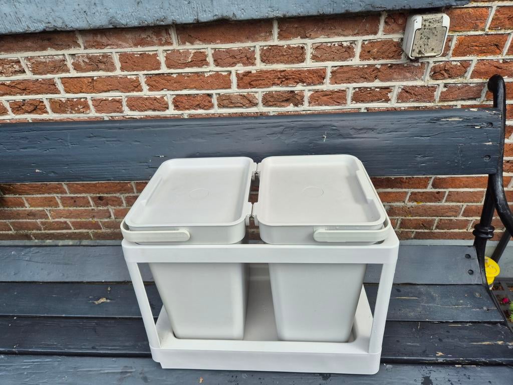 IKEA Prullenbakken met Schuifmechanisme, Ophalen, Kunststof, Gebruikt, Minder dan 50 cm