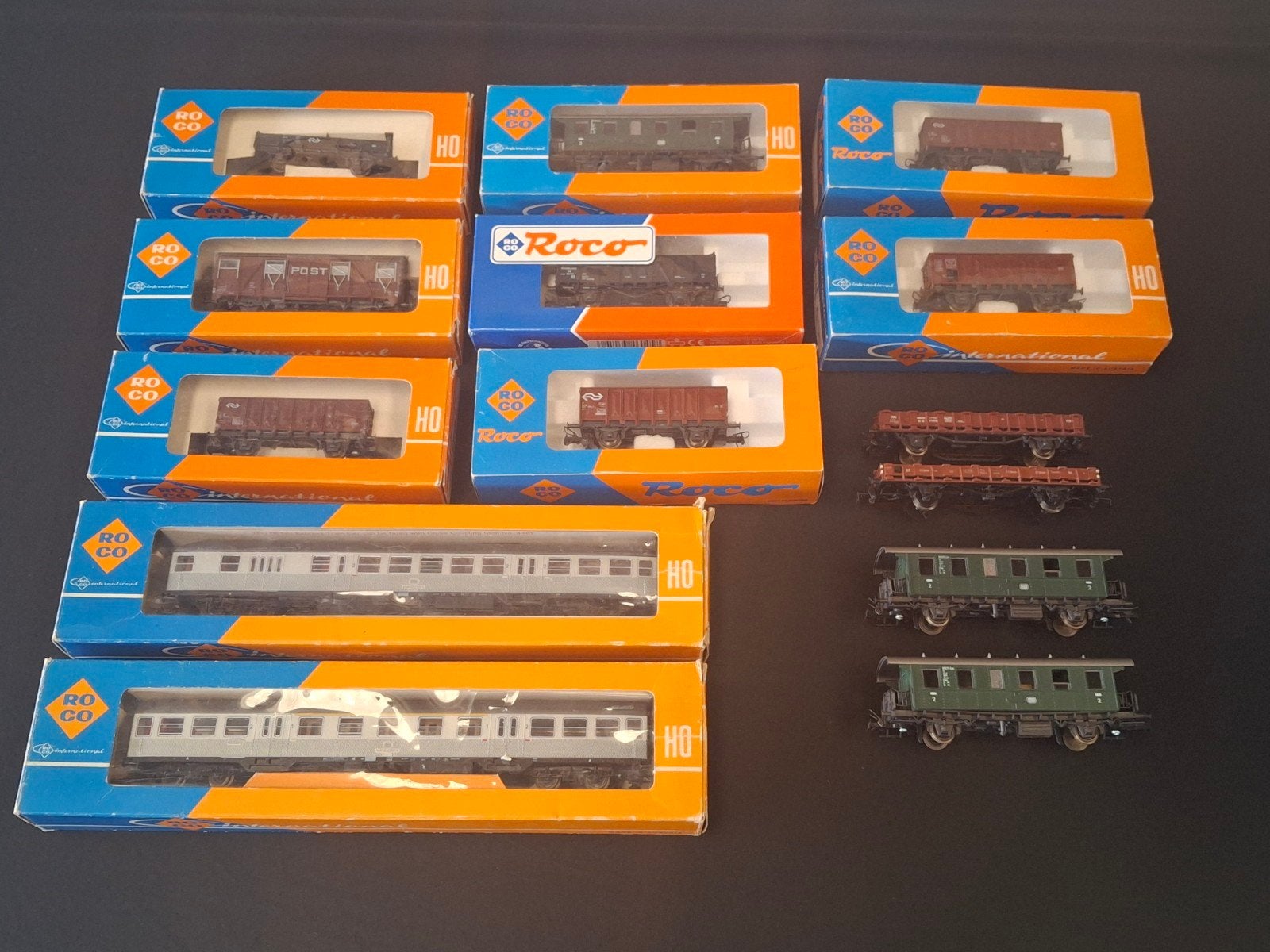 Partij 14x Roco rijtuigen / wagons H0 spoorbaan, Gelijkstroom, Wagon, Ophalen of Verzenden, Zo goed als nieuw