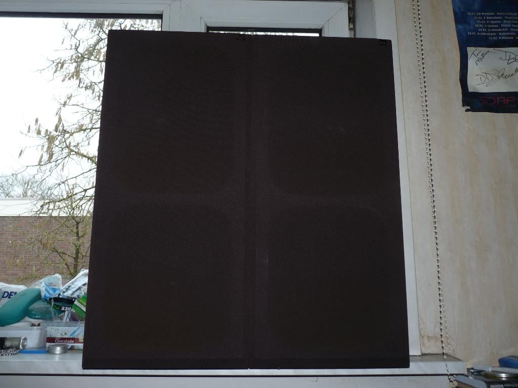 Kef Carlton 2 luidsprekers uit 1983 in Nieuwstaat, Zo goed als nieuw, 60 tot 120 watt, Front, Rear of Stereo speakers, Ophalen