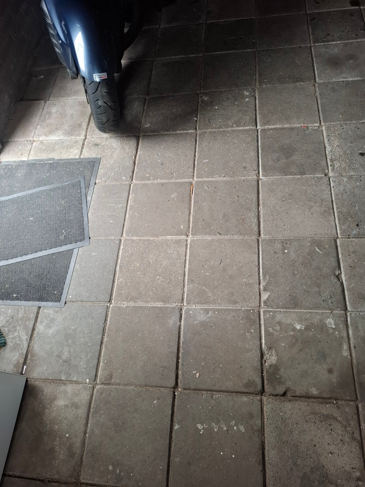 190 st 30x30 stoeptegels gratis op te halen. Kloosterhaar, Ophalen, Minder dan 20 cm, Minder dan 5 m², Vloertegels