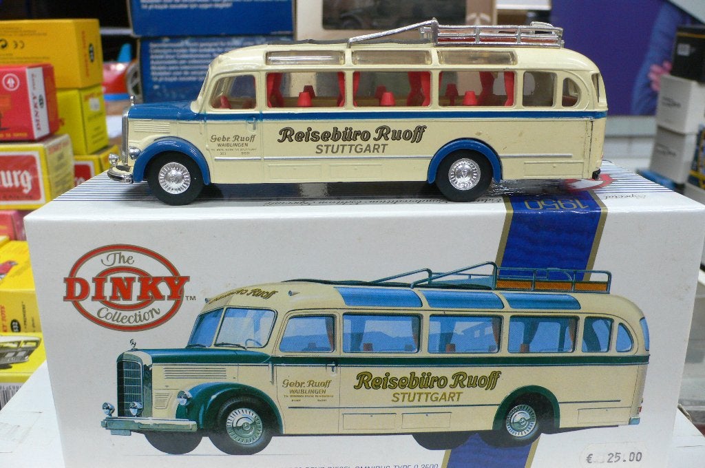 mercedes 3500 reisbus - dinky toys/matchbox 1/43-Nu 15,00 eu, Verzenden, Nieuw, Bus of Vrachtwagen, Dinky Toys