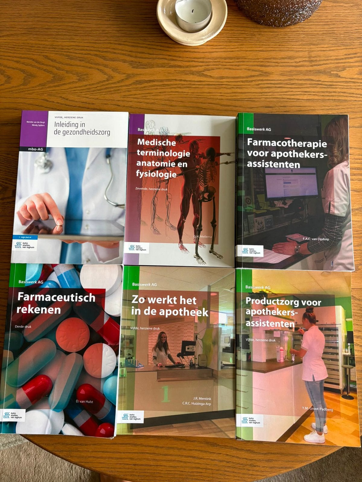 Apothekersassistent studieboeken, Boeken, Studieboeken en Cursussen, Ophalen, Zo goed als nieuw