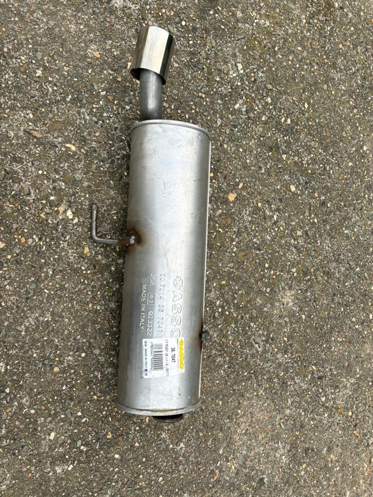 Te koop nieuwe einddemper Peugeot 206, Auto-onderdelen, Ophalen of Verzenden, Nieuw, Peugeot