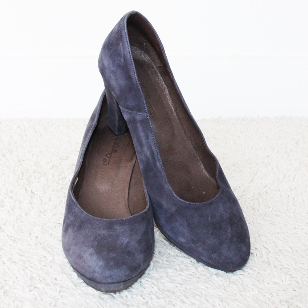 Mooie Blauw Suede Via Vai Pumps (Maat 40) s12 € 35,-, Via Vai, Pumps, Blauw, Ophalen of Verzenden