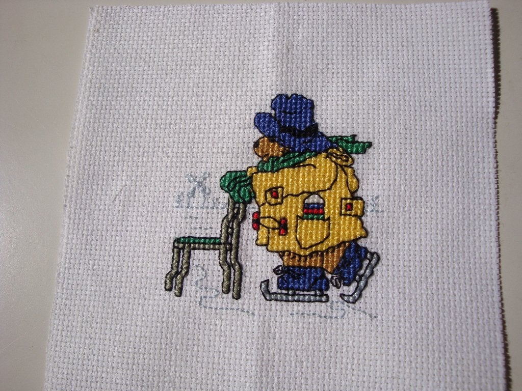 Borduurwerkjes Beertje Paddington sporten 3 x handgemaakt, Ophalen of Verzenden, Nieuw, Handborduren, Overige typen
