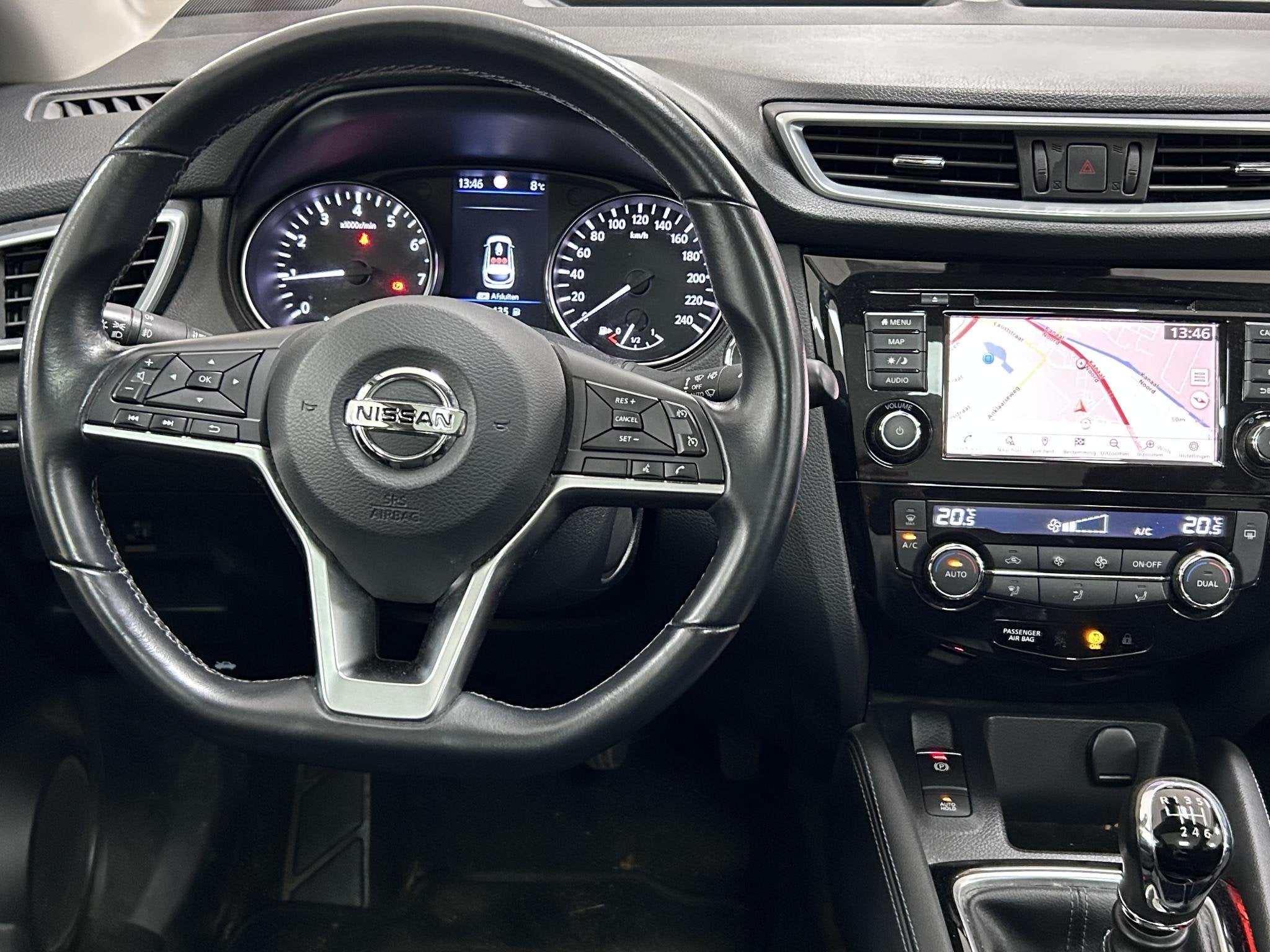 Nissan Qashqai 1.3 DIG-T Design Edition | PANORAMADAK | NAVI, Auto's, Nissan, Gebruikt, 4 cilinders, Met garantie (alle), Wit