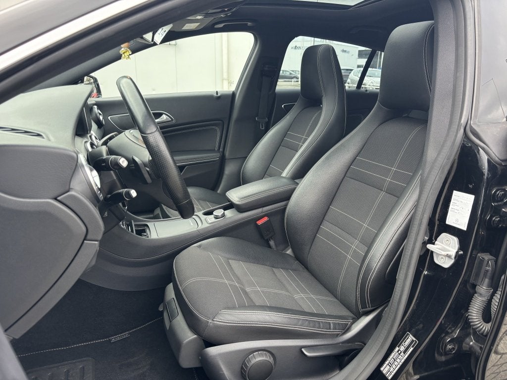 Mercedes-Benz CLA-Klasse Shooting Brake 200 OrangeArt Editio, Auto's, CLA, 730 kg, Gebruikt, Automatische klimaatregeling