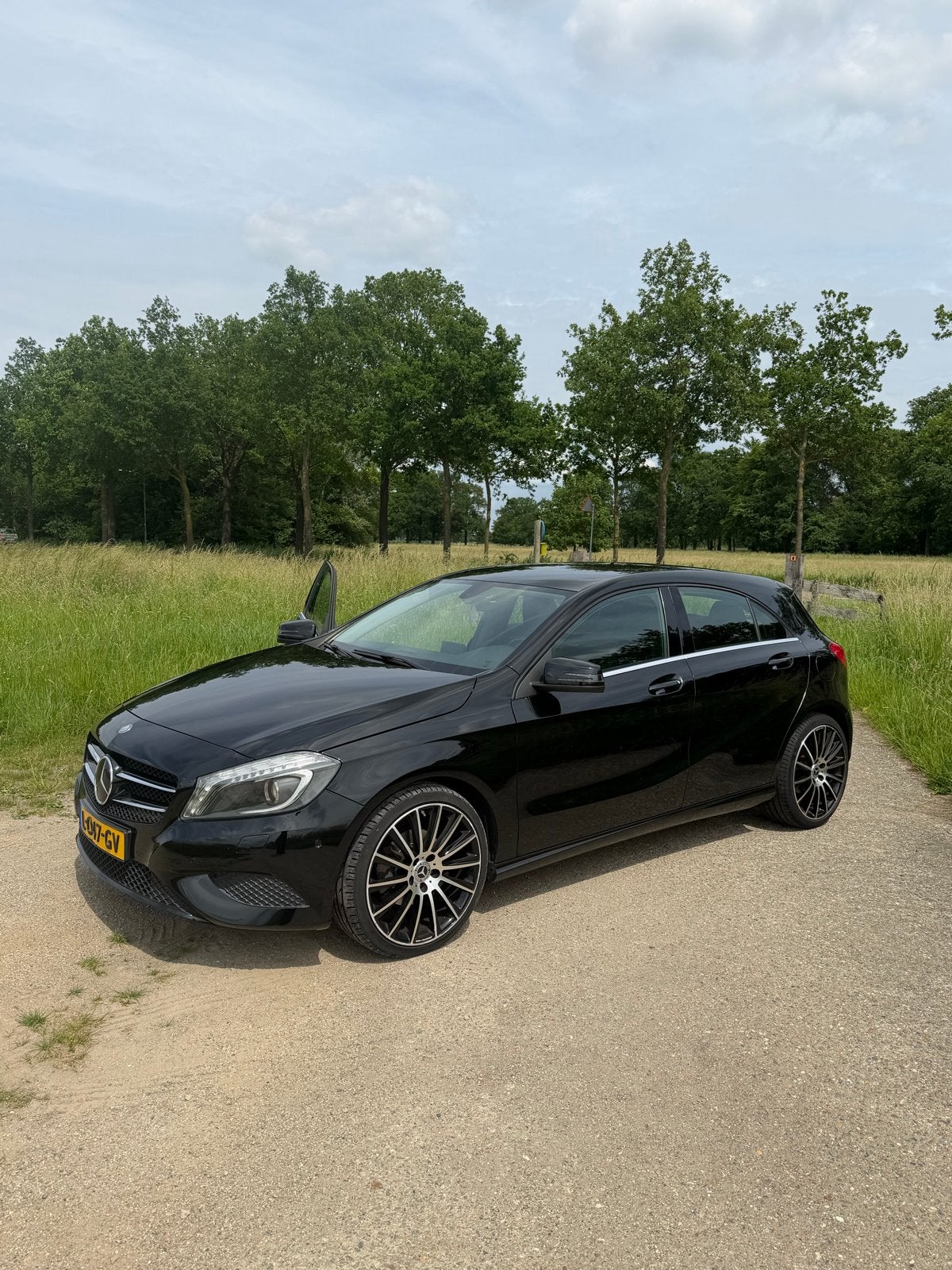 Mercedes-Benz A-Klasse 1.6 A180 Blue EFF AUT 2015 Zwart, Auto's, Automaat, Achterwielaandrijving, 1295 kg, 4 cilinders