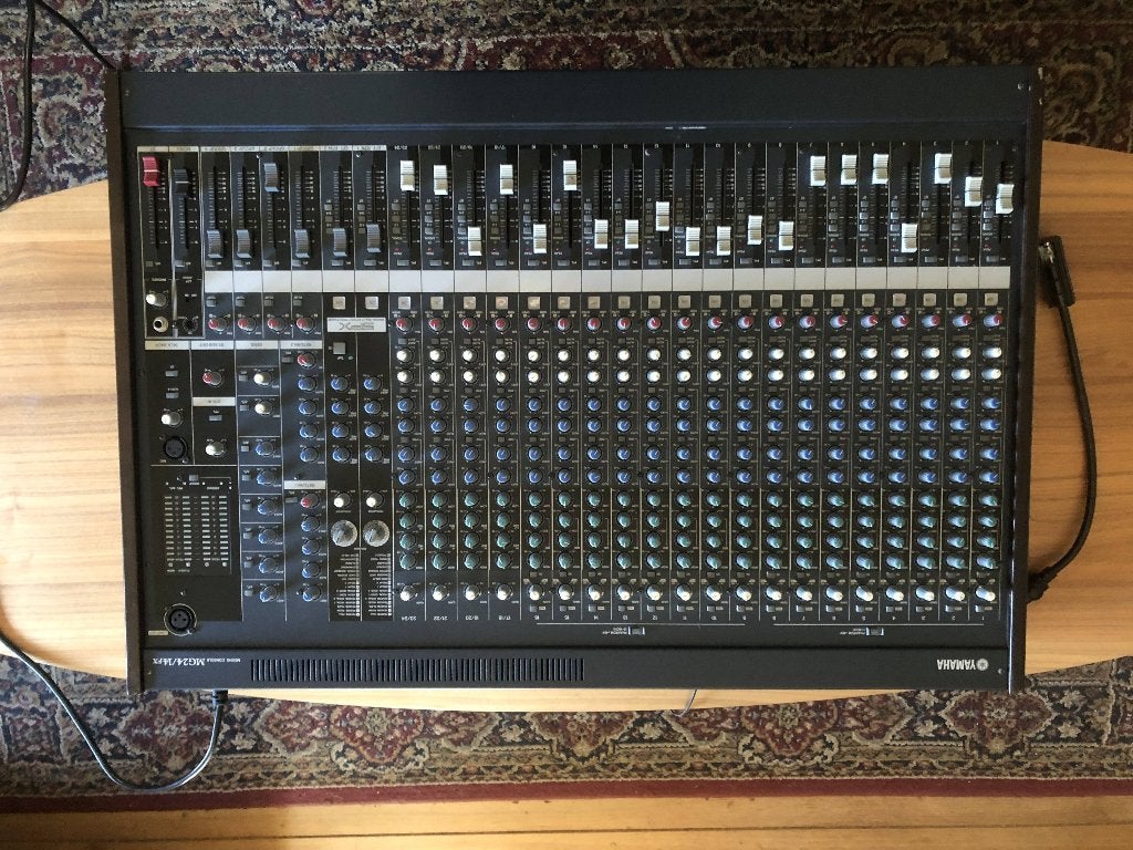 Yamaha MG 24/14 FX mixer, Muziek en Instrumenten, Mengpanelen, Ophalen, Gebruikt, 20 kanalen of meer, Microfooningang