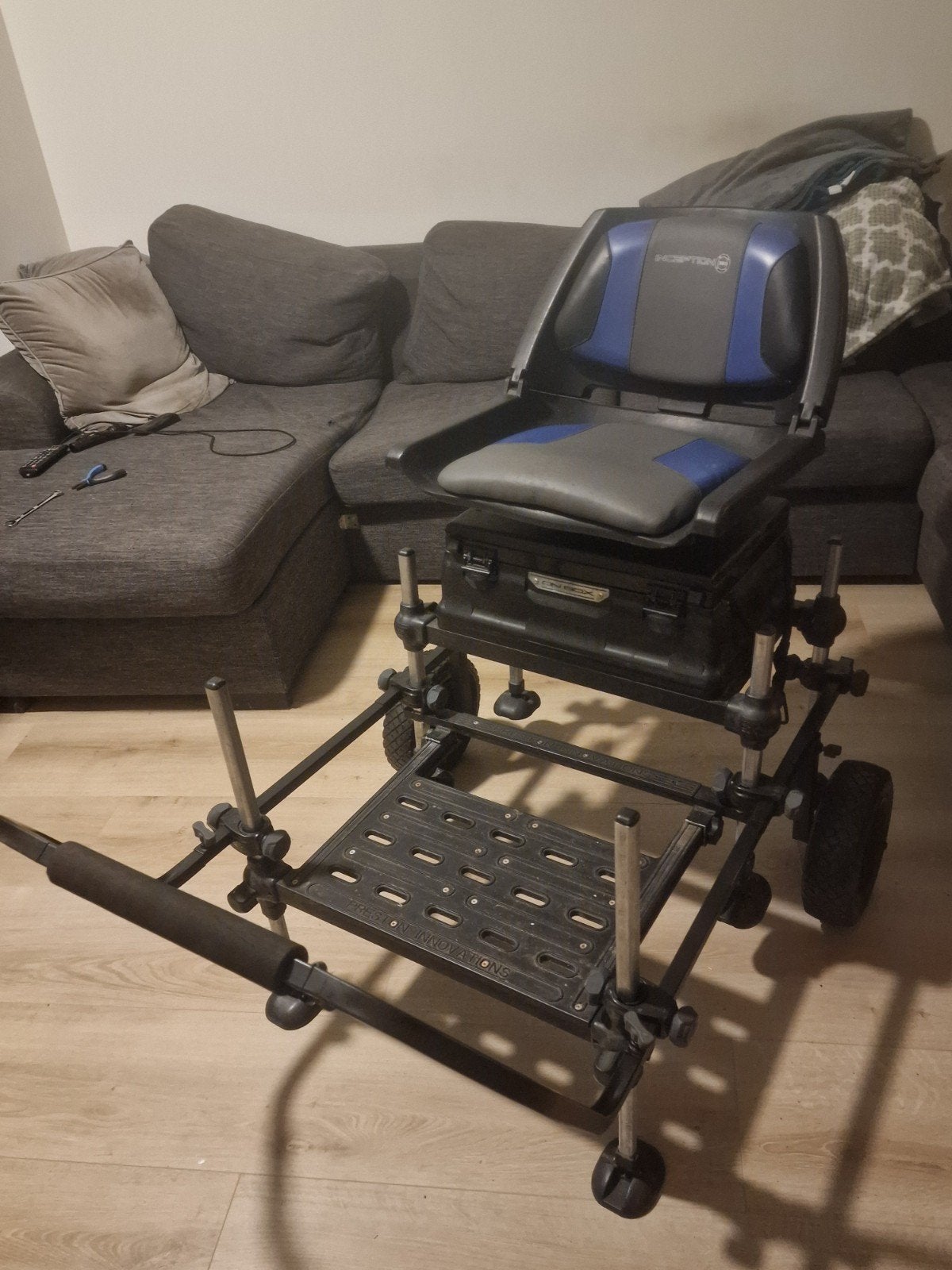 Preston innovations viskist met 360 stoel en trolley, Ophalen, Gebruikt, Koffer of Tas