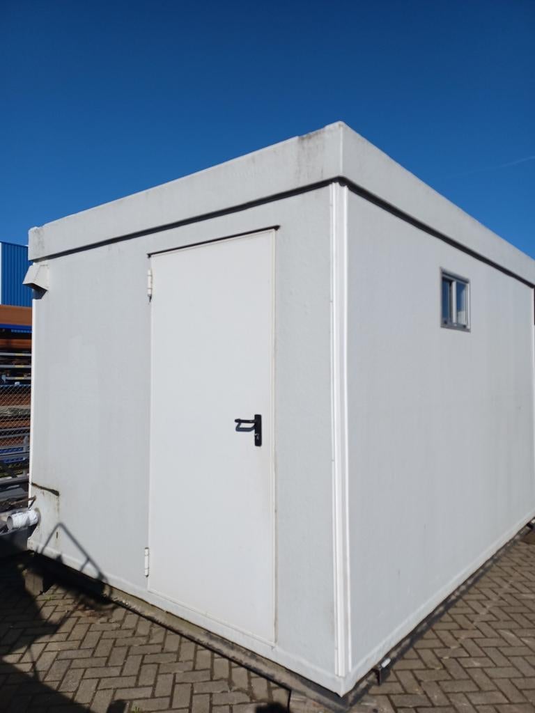 Diverse sanitairunits wc units, Ophalen