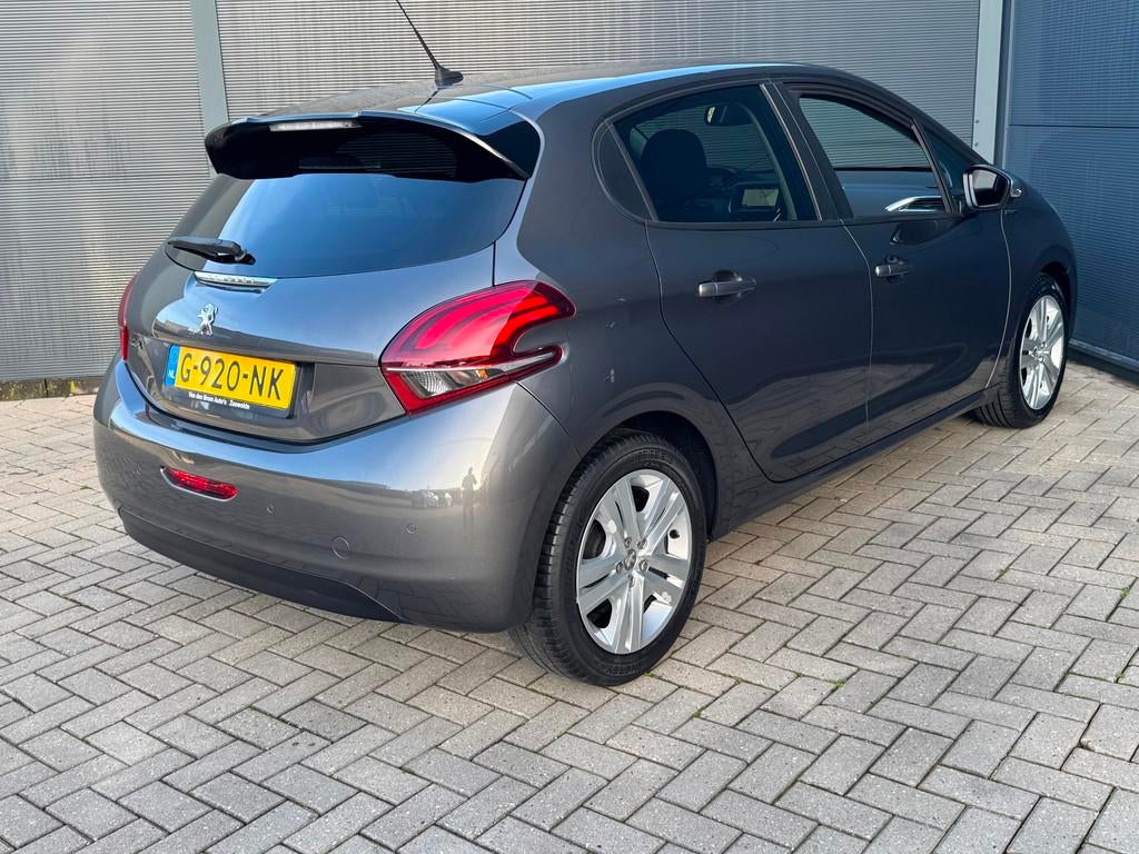 Peugeot 208 1.2 PureTech Signature / Navi / Nap, Euro 6, 1199 cc, Origineel Nederlands, Bedrijf