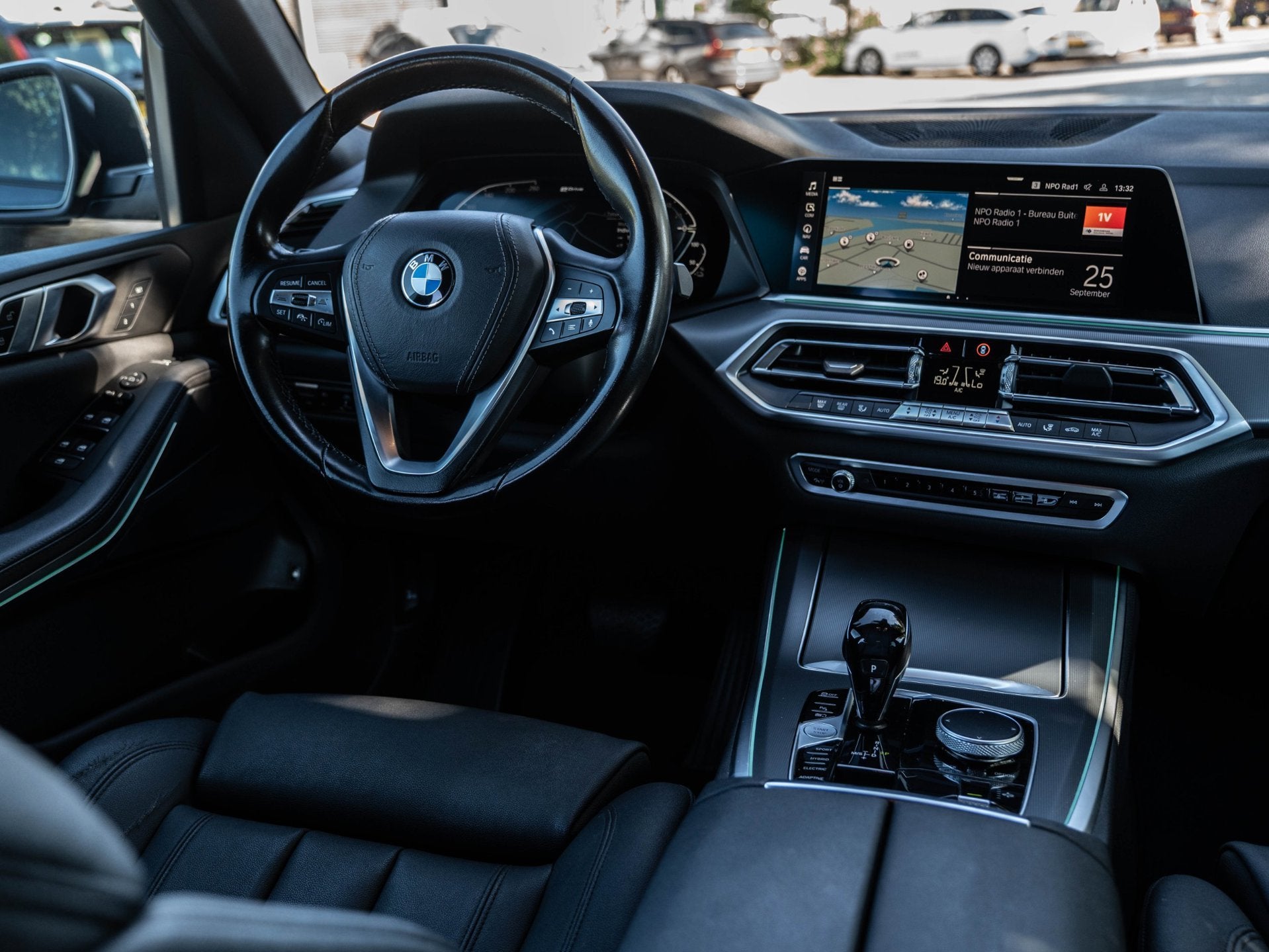 BMW X5 XDrive45e Executive | AUTOPILOT | APPLE CARPLAY | PAR, Auto's, Dealer onderhouden, Gebruikt, Vierwielaandrijving, Hybride Elektrisch/Benzine