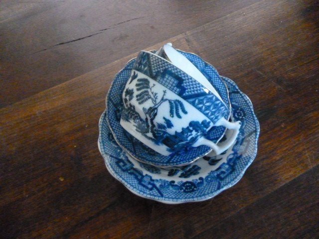 Blue Willow 2 x oude Chinese kop en schotels, Ophalen of Verzenden