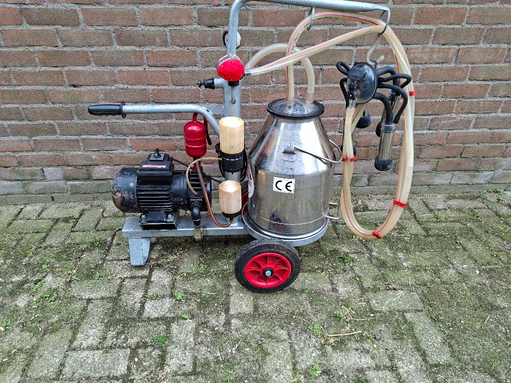 minimelker, Dieren en Toebehoren, Ophalen, Gebruikt