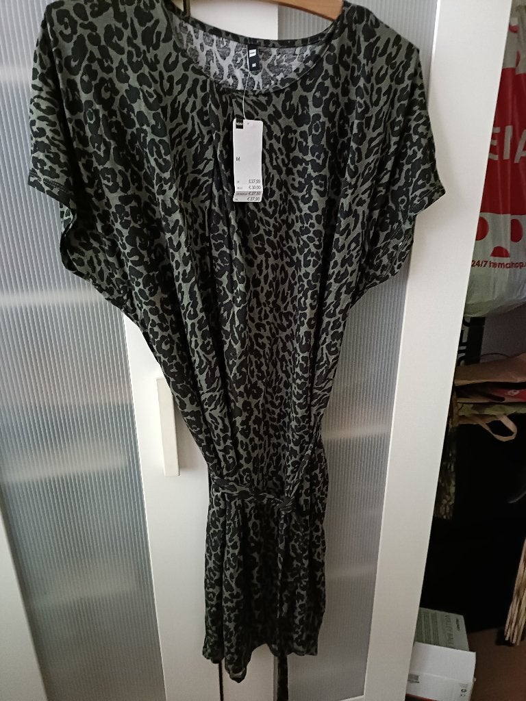 Zomerjurk met tijgerprint, Maat 38/40 (M), Nieuw, Ophalen of Verzenden, Knielengte