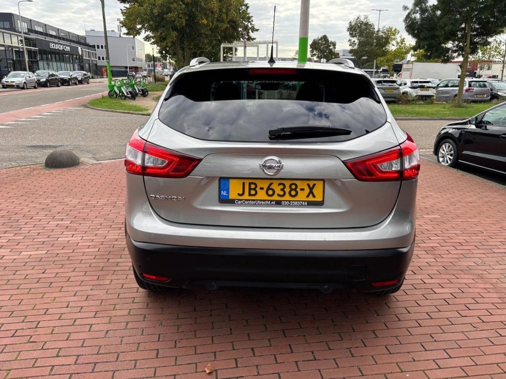 Foto 12 van Nissan QASHQAI 1.2 Connect Edition camara navi pano airco