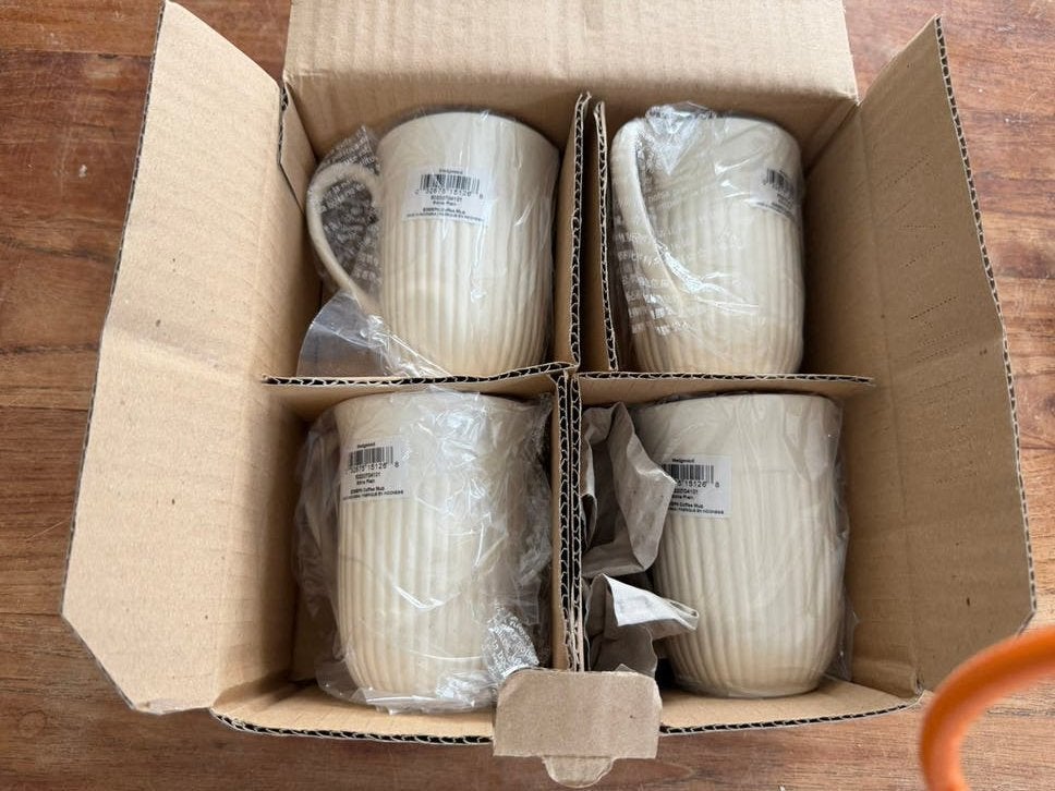 Wedgwood edme 4 grote mokken/bekers 10cm hoog nieuw, Nieuw, Ophalen of Verzenden, Kop(pen) en/of Schotel(s), Wedgwood