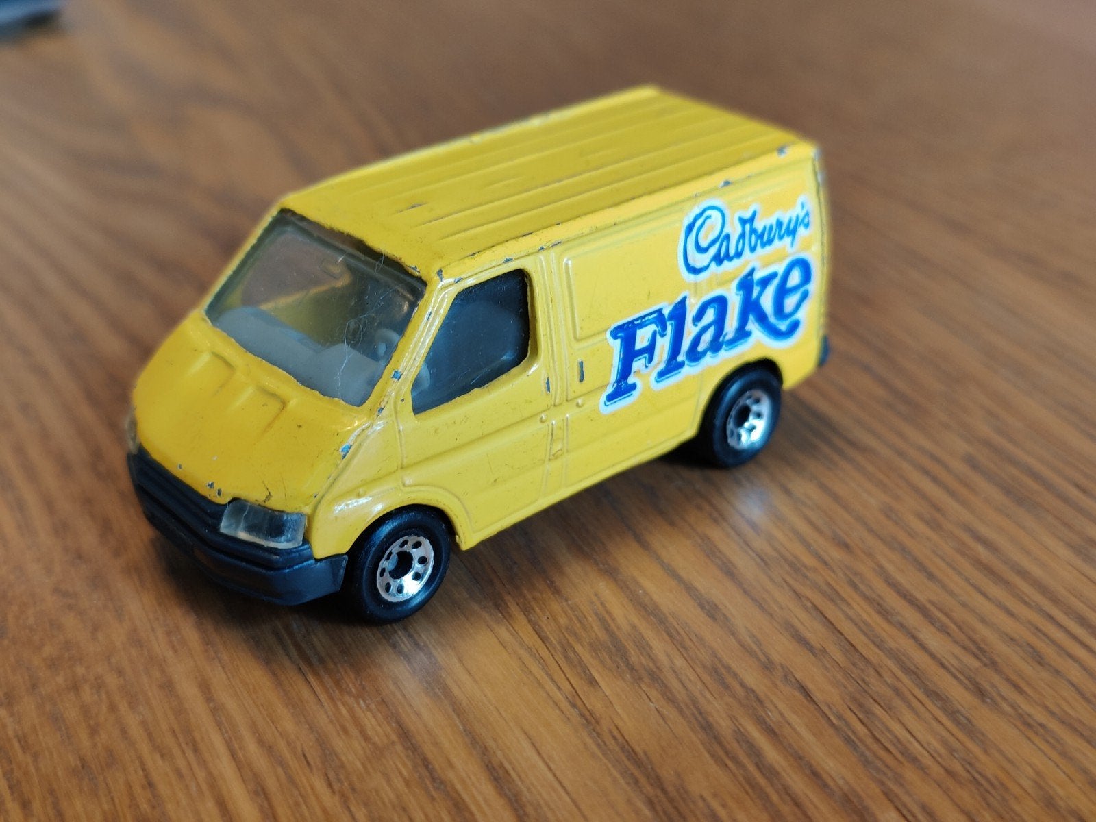 Matchbox Ford Transit Cadbury Flake, Ophalen of Verzenden, Zo goed als nieuw, Auto