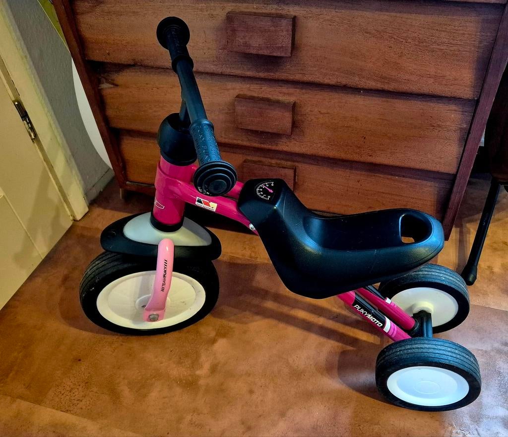 Loopfiets Pukymoto Roze-Zwart-Wit, Ophalen, Gebruikt, Loopfiets