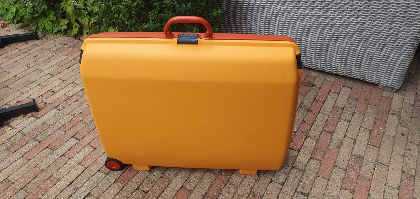 Samsonite Koffer Oranje/Geel, Wieltjes, Gebruikt, Hard kunststof, Ophalen of Verzenden