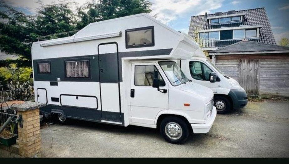 Unieke Off-grid Oldtimer Camper (1984) - Belastingvrij!, Chemisch toilet, TV, Handgeschakeld, Particulier