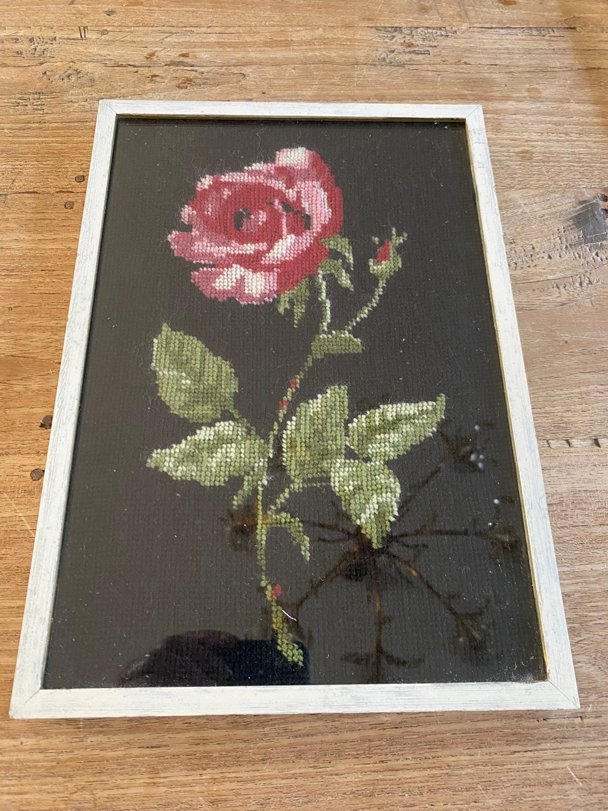 Ingelijst borduurwerk roos, Minder dan 50 cm, Ophalen of Verzenden, Zo goed als nieuw, Schilderij