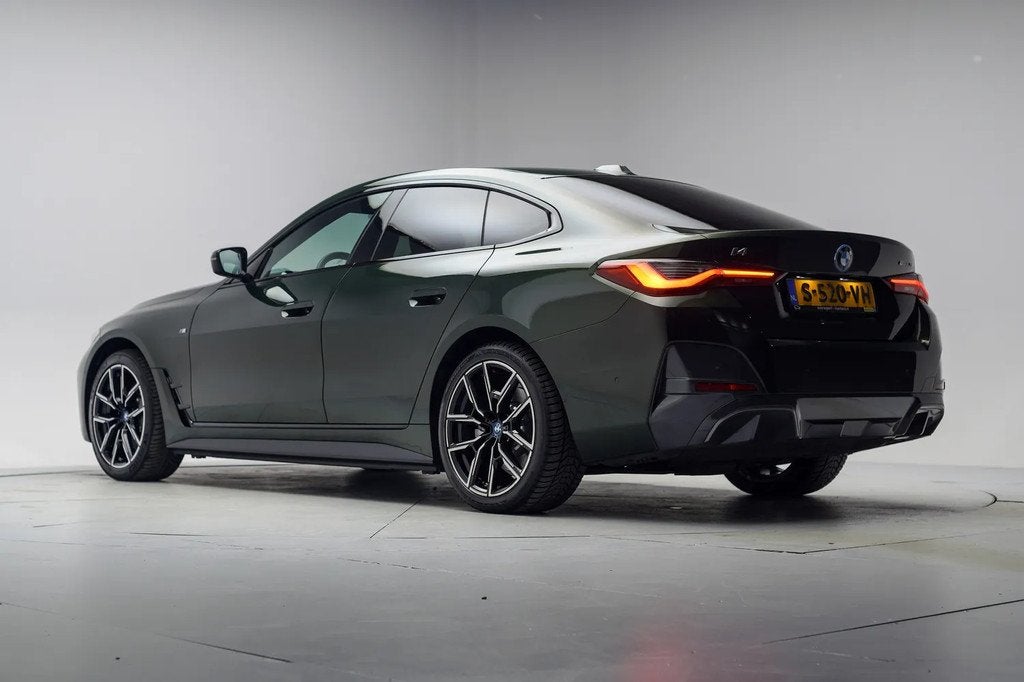 BMW i4 eDrive35 M-Sport 70 kWh 3-Fase [ Leder Stoelverwarmin, Auto's, BMW, 0 cilinders, Gebruikt, 1965 kg, 1600 kg