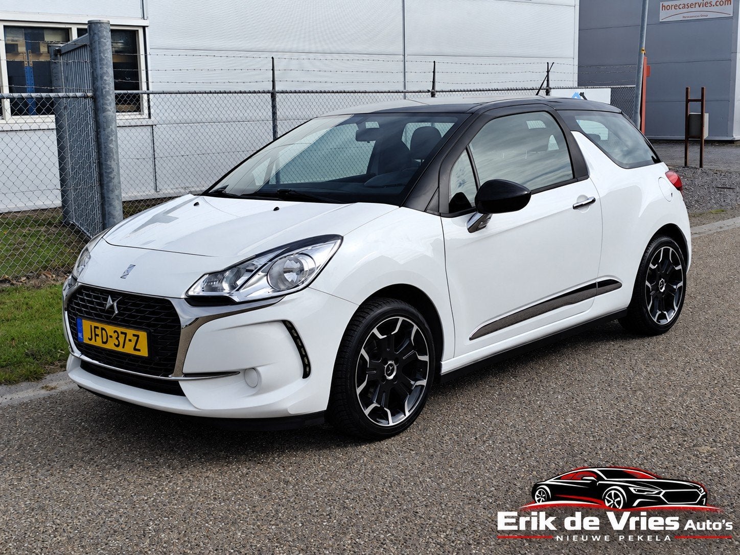 Citroen DS3 1.2 VTi So Chic, Auto's, Voorwielaandrijving, Stof, Gebruikt, Zwart
