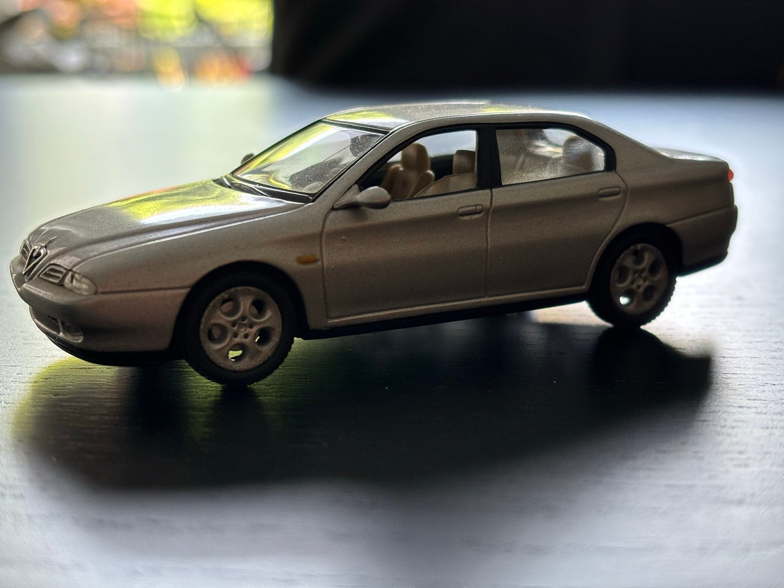 Solido Alfa Romeo 166 modelauto uit vitrine, Ophalen of Verzenden, Zo goed als nieuw, Auto