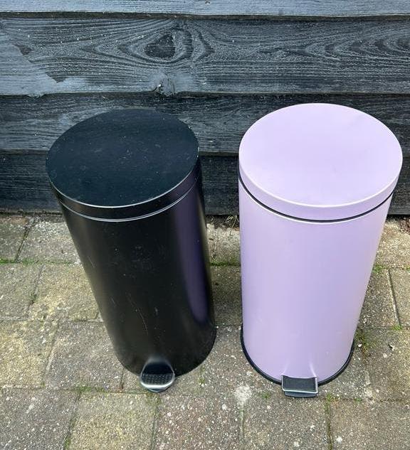 Prullenbak / pedaalemmer 60 liter, 40 liter of meer, Ophalen, Zo goed als nieuw, 50 tot 75 cm