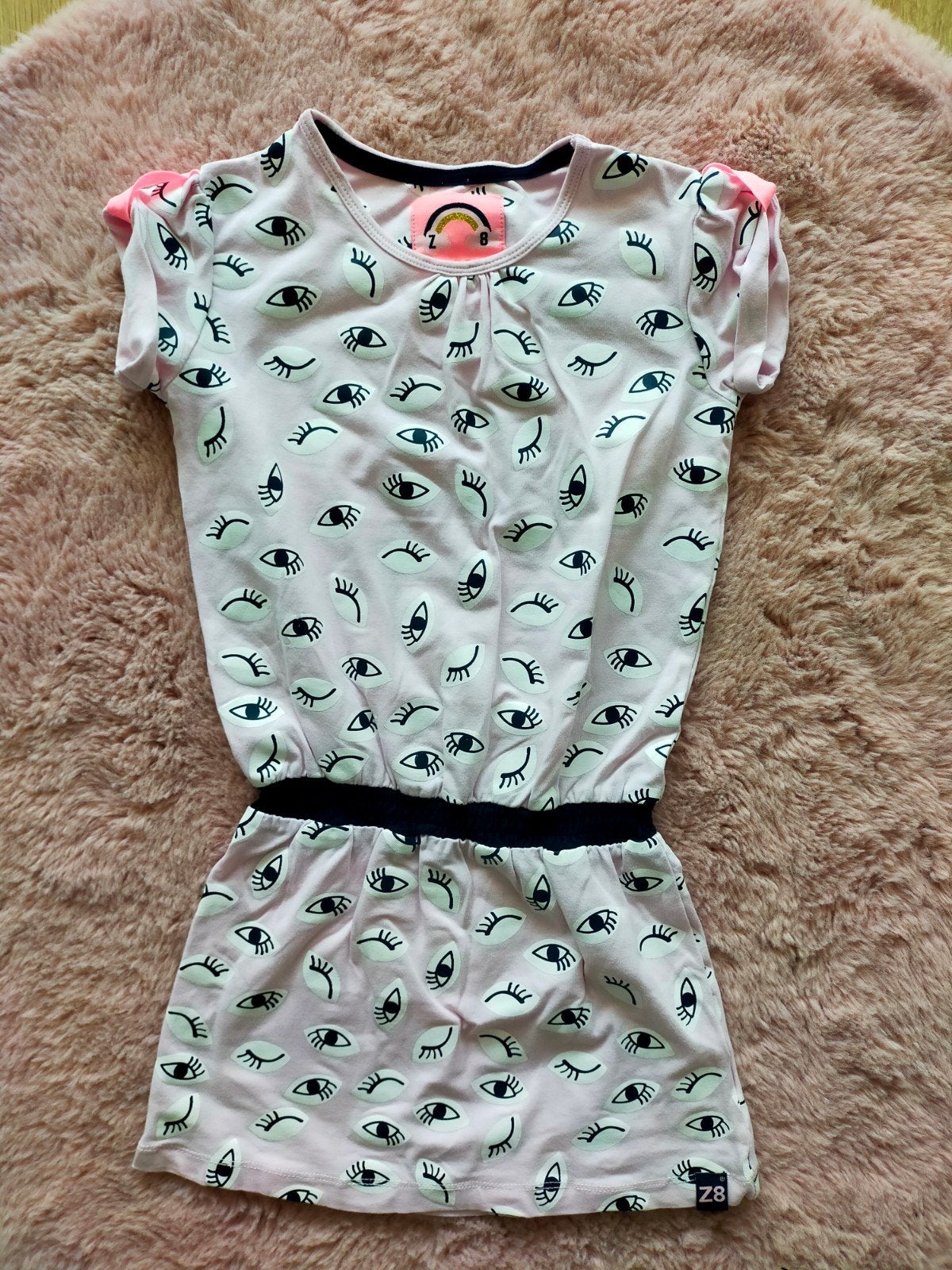 Zgan! Schattig roze jurkje van Z8. Mt.116/122, Kinderen en Baby's, Kinderkleding | Maat 116, Meisje, Z8, Ophalen of Verzenden